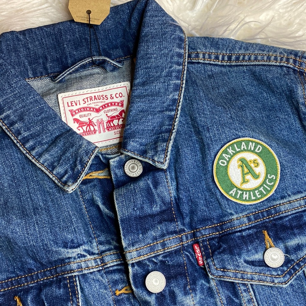 Brand NEW Authentic Levi’s Oakland A’s Jean Jacket